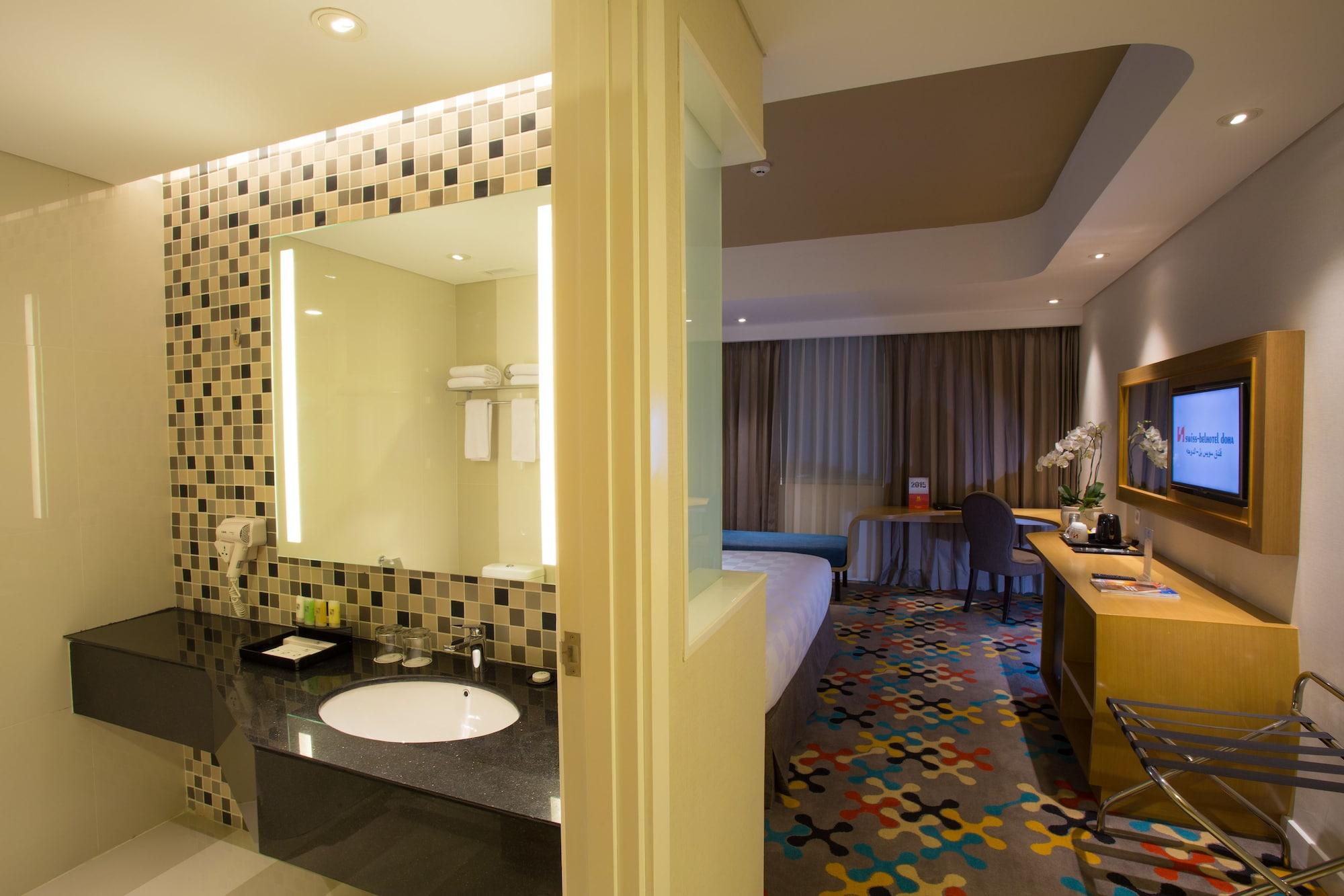 Hotel Ciputra Cibubur Managed By Swiss-Belhotel International Eksteriør bilde