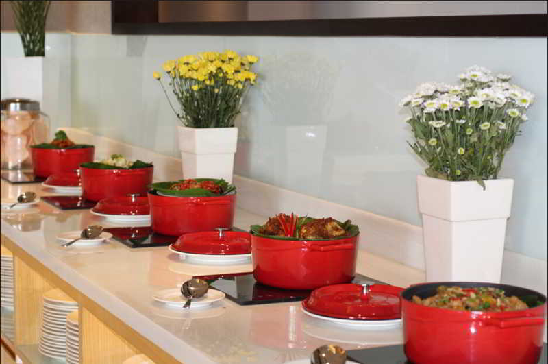 Hotel Ciputra Cibubur Managed By Swiss-Belhotel International Eksteriør bilde