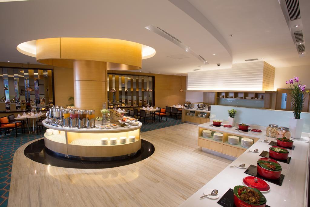 Hotel Ciputra Cibubur Managed By Swiss-Belhotel International Eksteriør bilde