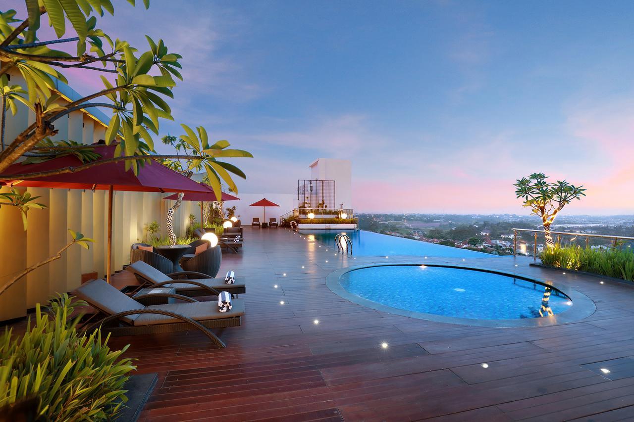 Hotel Ciputra Cibubur Managed By Swiss-Belhotel International Eksteriør bilde