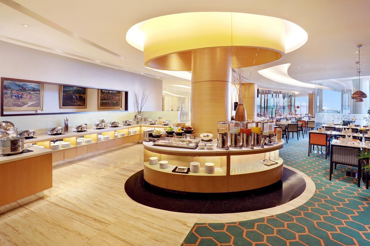 Hotel Ciputra Cibubur Managed By Swiss-Belhotel International Eksteriør bilde