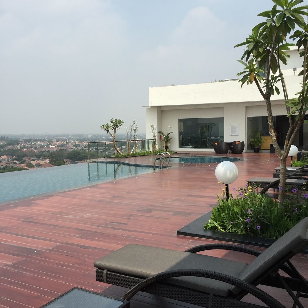 Hotel Ciputra Cibubur Managed By Swiss-Belhotel International Eksteriør bilde